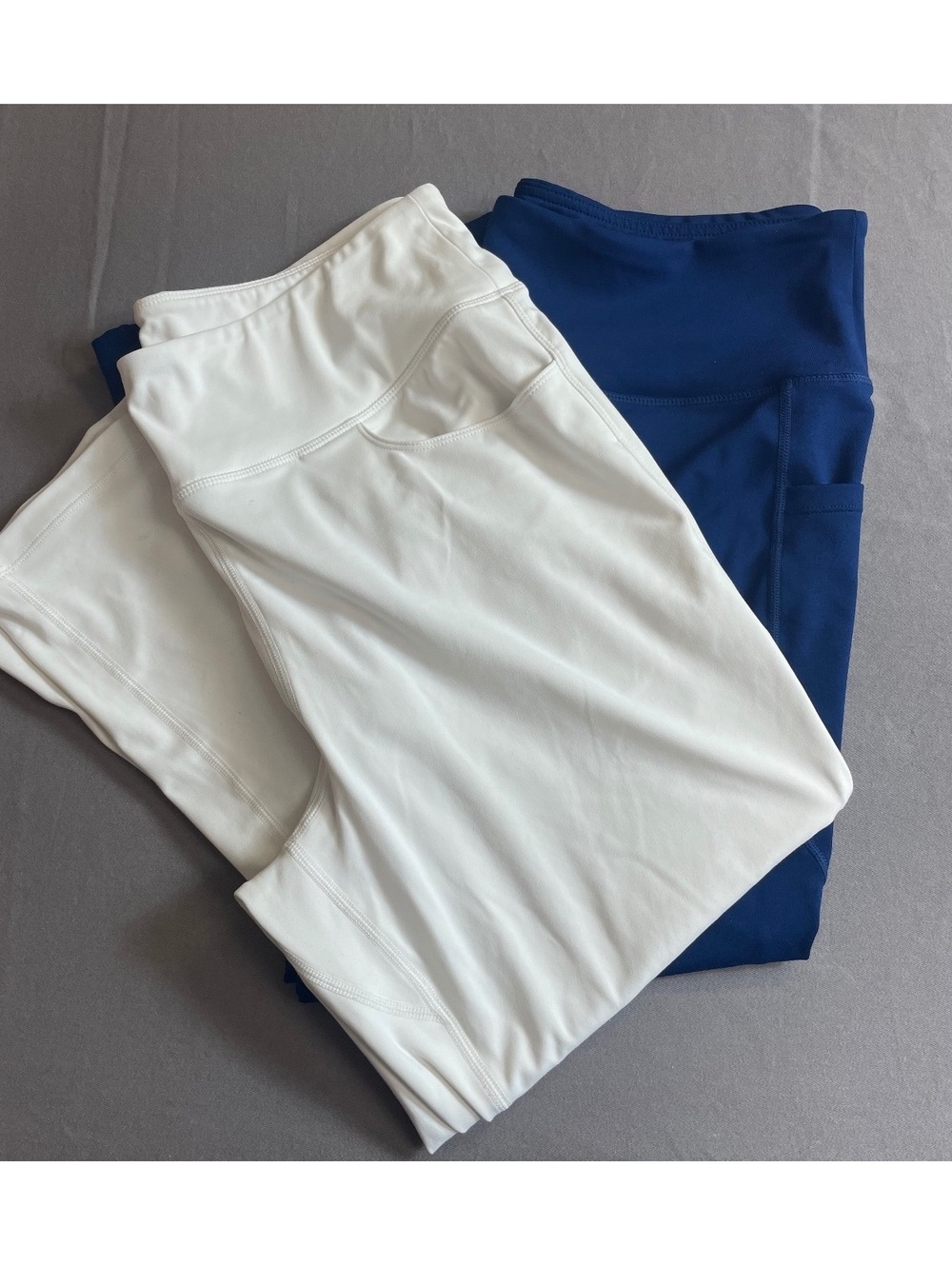 Baleaf bundle of cropped workout pants XL